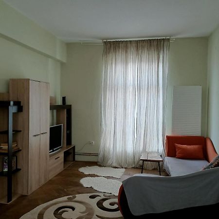 Lovely Apartament In Bucharest, Baba Novac Area Екстер'єр фото